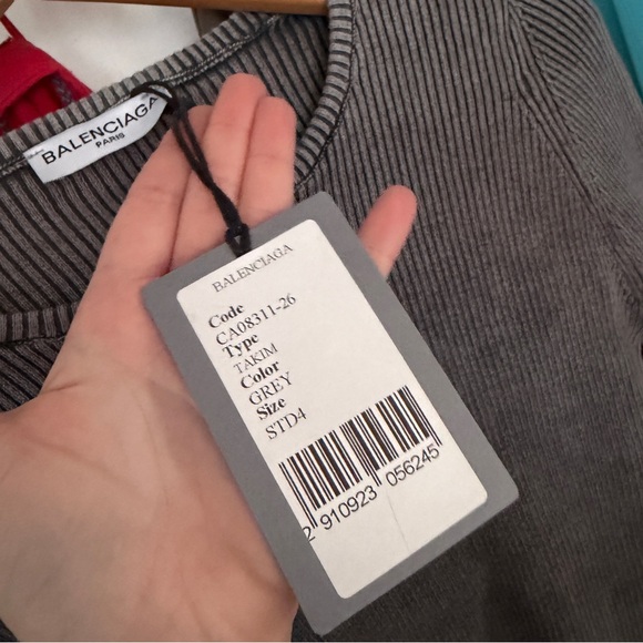 Gray Ribbed Knit Two-Piece Set - Picture 8 of 8